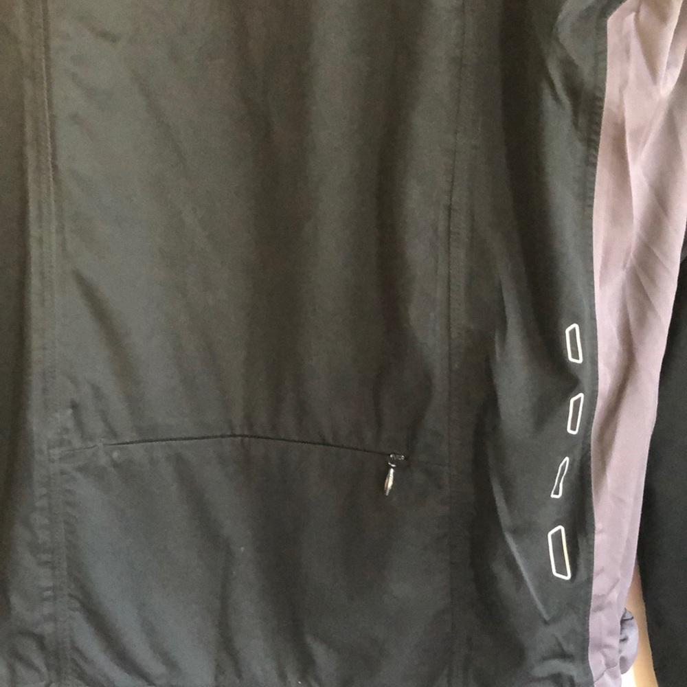 ASICS Running Jacket - Picture 5 of 7